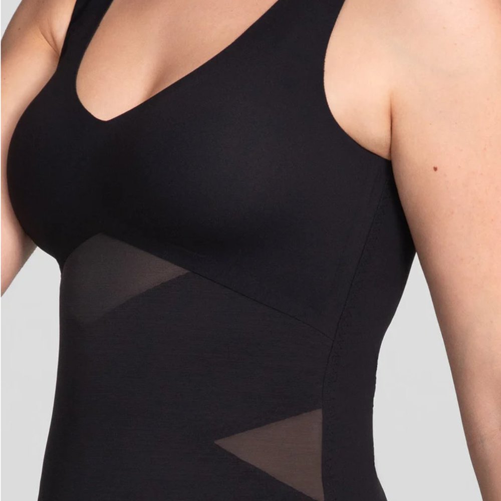 HoneyLove Runway Black LiftWear Tank Wide Straps Size 1X